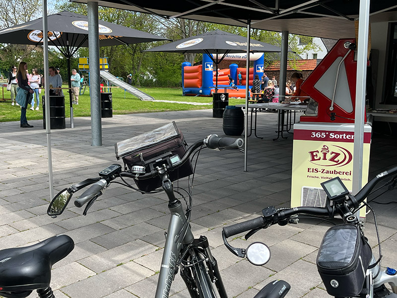 EIS-Zauberei beim Radlertreff in Horn